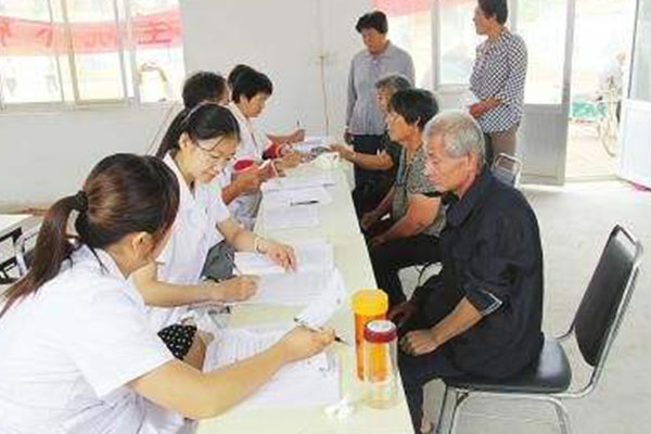 村級衛(wèi)生室健康一體機管理居民慢性疾病